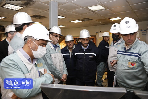 بازدید مدیرعامل فولاد مبارکه از نواحی تولید و دیدار چهره‌به‌چهره با کارکنان این شرکت