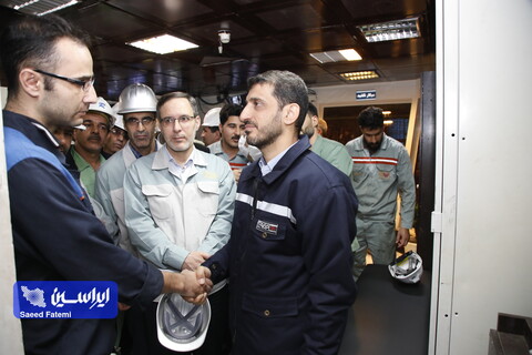 بازدید مدیرعامل فولاد مبارکه از نواحی تولید و دیدار چهره‌به‌چهره با کارکنان این شرکت