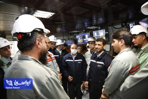 بازدید مدیرعامل فولاد مبارکه از نواحی تولید و دیدار چهره‌به‌چهره با کارکنان این شرکت