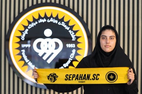 ستاره آیندهدار هندبال بانوان ایران در جمع طلاییپوشان حانیه کریمی