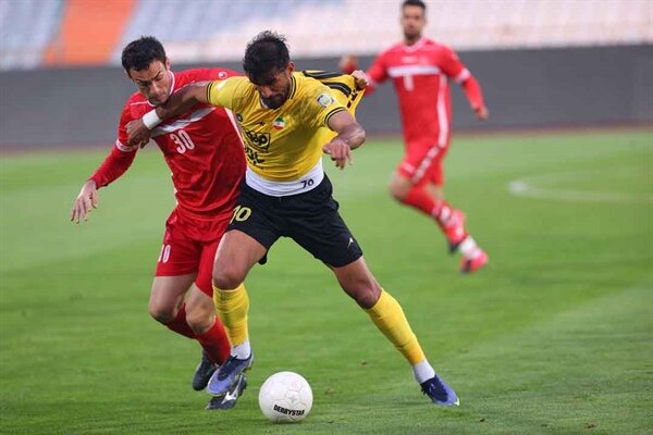 تساوی در دیدار متفاوت طلایی‌پوشان سپاهان و پرسپولیس