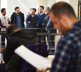 بازدید مدیرعامل فولاد مبارکه از فرایند آزمون استخدامی این شرکت