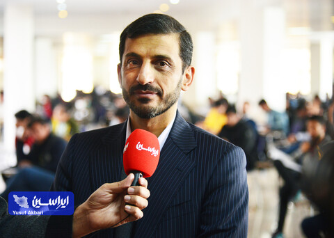 بازدید مدیرعامل فولاد مبارکه از فرایند آزمون استخدامی این شرکت
