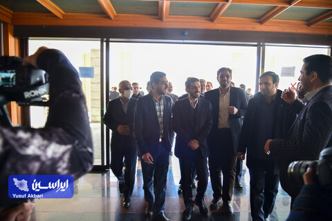 بازدید مدیرعامل فولاد مبارکه از فرایند آزمون استخدامی این شرکت