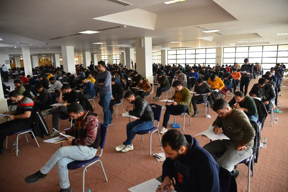 آزمون استخدامی فولاد مبارکه صبح امروز برگزار شد