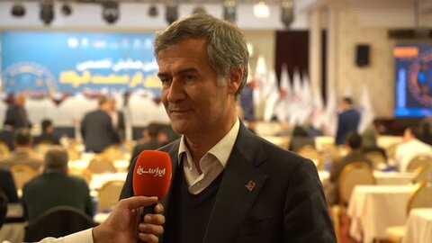 ارزبری هر تن فولاد به ۶۰ دلار کاهش یافت خلیفه سلطانی