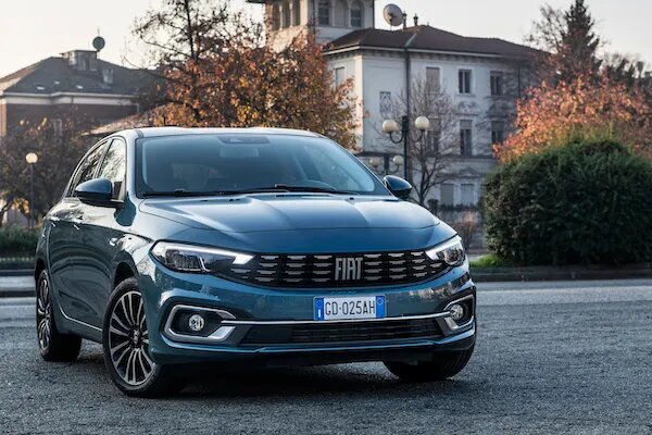 نخستین خودروهای وارداتی که راهی جادههای ایران میشوند، کدامند؟+عکس