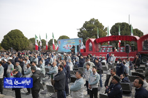 مراسم تشییع هشت شهید گمنام دفاع مقدس در فولاد مبارکه