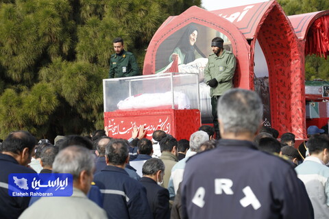 مراسم تشییع هشت شهید گمنام دفاع مقدس در فولاد مبارکه