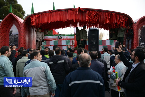 مراسم تشییع هشت شهید گمنام دفاع مقدس در فولاد مبارکه
