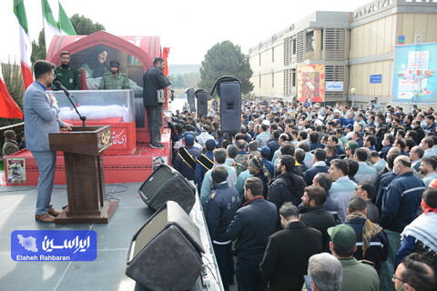 مراسم تشییع هشت شهید گمنام دفاع مقدس در فولاد مبارکه