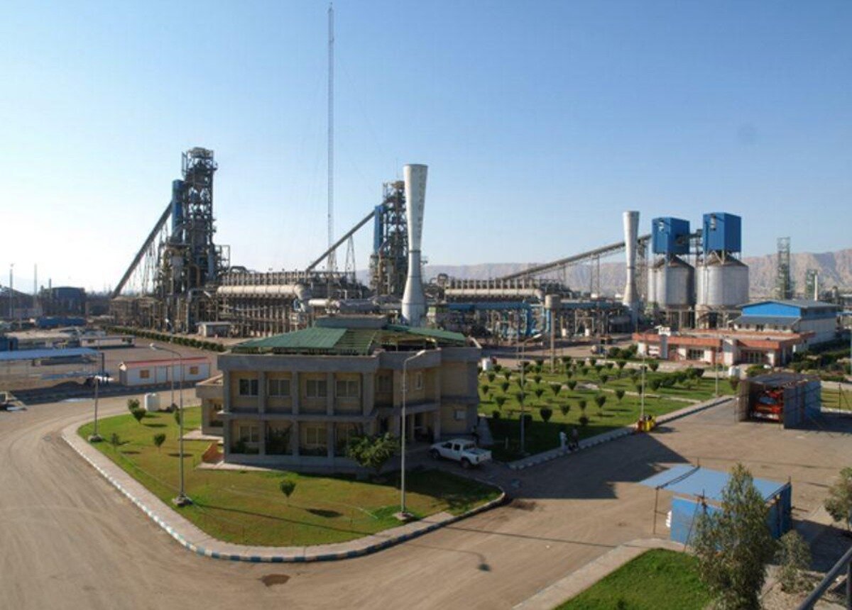 تقدیر از فولاد هرمزگان به عنوان خوش حساب مالیاتی