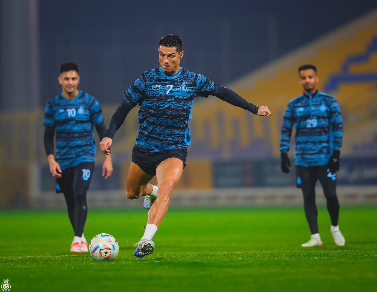 رونالدو از اولین بازی‌اش در النصر محروم است؟