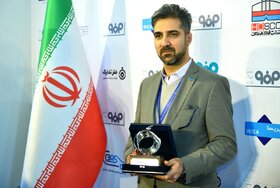 ایریسا، تندیس جایزه ملی فولاد ایران در حوزه بومی‌سازی را کسب کرد