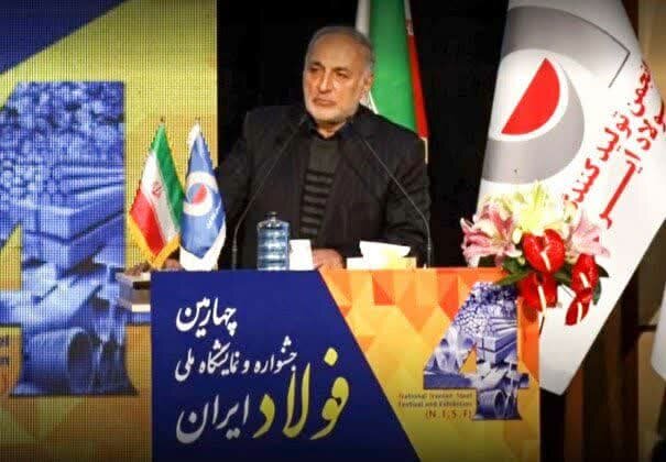 واحدهای بزرگ با اقداماتی همچون بورسیه جوانان دانشگاهی از جوانان حمایت کنند 