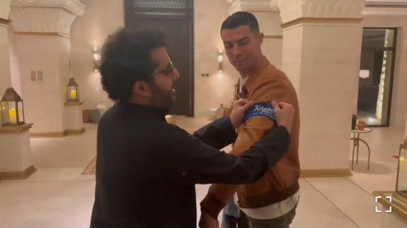 رونالدو مقابل مسی کاپیتان شد