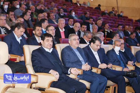 آیین تجلیل از فعالان پیشتاز اقتصادی ایران