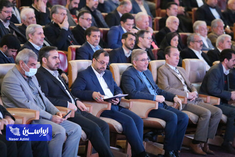آیین تجلیل از فعالان پیشتاز اقتصادی ایران