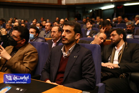 تقدیر از فولاد مبارکه به عنوان چهارمین شرکت برتر کشور و اولین شرکت از نظر سودآوری و ارزش افزوده