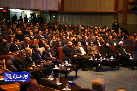 تقدیر از فولاد مبارکه به عنوان چهارمین شرکت برتر کشور و اولین شرکت از نظر سودآوری و ارزش افزوده