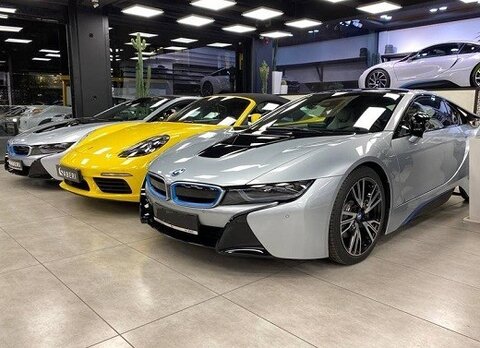 پرواز اتولهای خارجی با افزایش نرخ دلار / سوپر لاکچریهای بالای ۱۰ میلیارد! خودروی لوکس