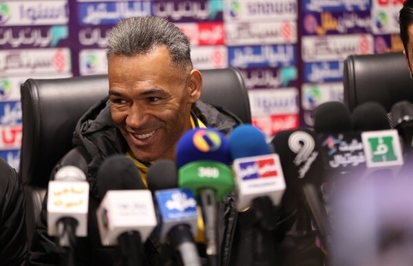 مورایس: من نمی‌توانم قهرمان لیگ برتر را پیش‌بینی کنم