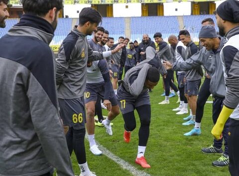 تصاویری از تمرین سپاهان در روز دوشنبه ۱۰ بهمن ۱۴۰۱/ استقبال جالب از ایگور کاتاتو