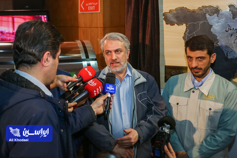 تولید محصولات فولادی با ارزش افزوده بیشتر به ایران قدرت اقتصادی بالایی می دهد/ تولید ورق فولاد زنگ‌نزن افتخاری برای کشور است