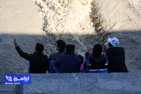 جاری شدن زاینده رود