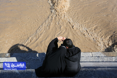 جاری شدن زاینده رود