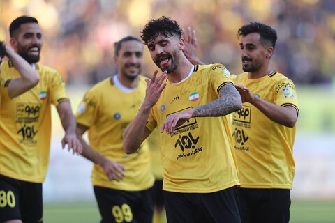 سپاهان در بازی بزرگ زنیت را شکست داد سپاهان - زنیت