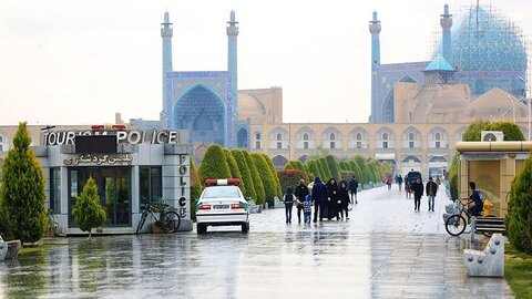 ورود سامانه بارشی به اصفهان / پیشبینی سیلاب و تندبادهای لحظهای در استان باران اصفهان