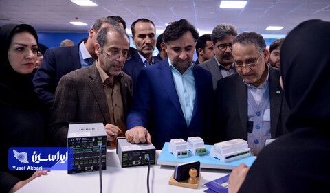 بازدید معاون علمی، فناوری و دانش‌بنیان رییس جمهور از نمایشگاه «مسیر زآینده»