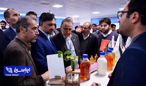بازدید معاون علمی، فناوری و دانش‌بنیان رییس جمهور از نمایشگاه «مسیر زآینده»