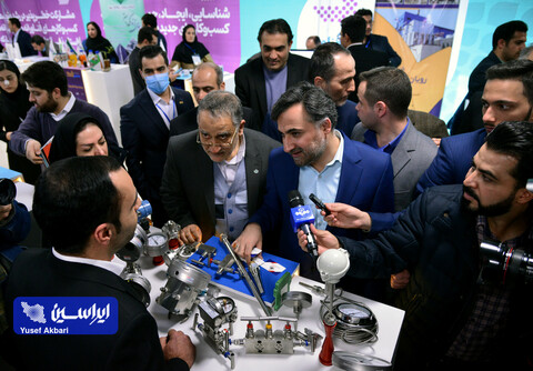 بازدید معاون علمی، فناوری و دانش‌بنیان رییس جمهور از نمایشگاه «مسیر زآینده»