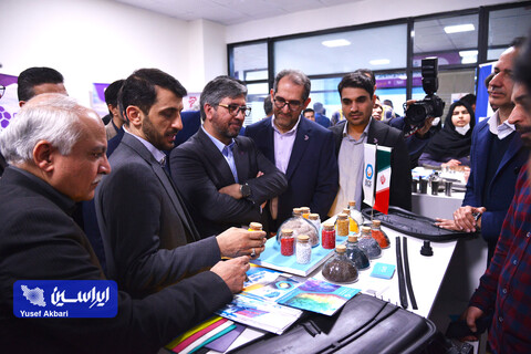 بازدید مدیرعامل فولاد مبارکه از غرفه های جشنواره نمایشگاه «مسیر زآینده»