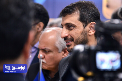 بازدید مدیرعامل فولاد مبارکه از غرفه های جشنواره نمایشگاه «مسیر زآینده»