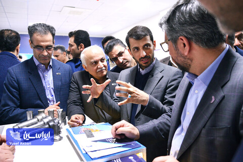 بازدید مدیرعامل فولاد مبارکه از غرفه های جشنواره نمایشگاه «مسیر زآینده»