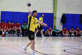 هندبال سپاهان - تیم ملی نوجوانان هندبال ایران