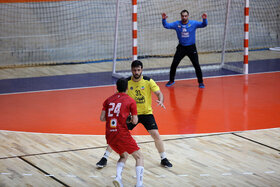 هندبال سپاهان - تیم ملی نوجوانان هندبال ایران