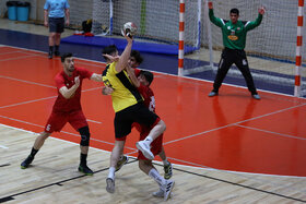 هندبال سپاهان - تیم ملی نوجوانان هندبال ایران