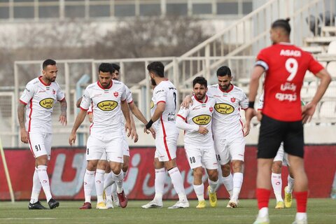 خلاصه بازی تراکتور – پرسپولیس/ از درخشش عمری تا دبل عباس‌زاده و گل دقیقه آخر هنانوف