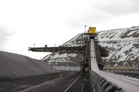 اصلاح کابینهای اپراتوری ماشینهای انباشت و برداشت ناحیه آهنسازی کابین های اپراتوری