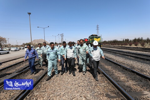بازدید نوروزی مدیرعامل، جمعی از معاونین و مدیران شرکت فولاد مبارکه با کارکنان شاغل و پیمانکار در واحدهای مختلف