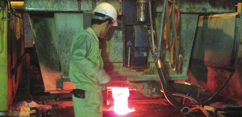 افزایش عمر دریچه کشویی پاتیل مذاب در ریختهگری مجتمع فولاد سبا دریچه کشویی پاتیل مذاب