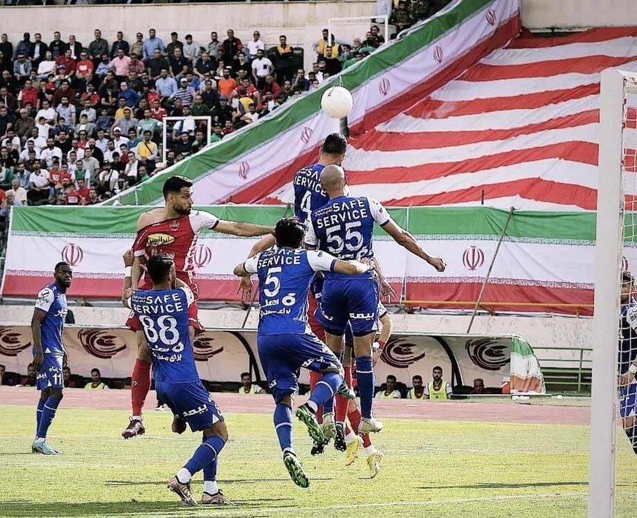 پرسپولیس با انتشار چند تصویر جواب استقلال را داد