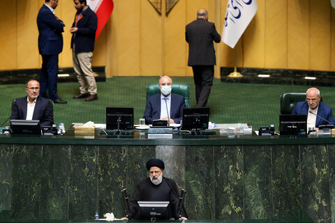 وزارت صمت در ۶ سال گذشته ۶ وزیر و سرپرست داشته/ همه شاخصها رو به رشد است رئیس جمهور جلسه استیضاح وزیر صمت