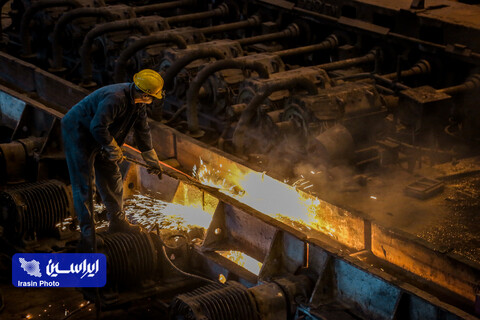 عقد قرارداد کار ۶۹ هزار نفر / معافیت بیمهای بیش از ۱۲ هزار بنگاه اقتصادی  روز کارگر