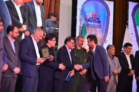 سیوچهارمین جشنواره امتنان از نخبگان جامعه کار و تولید استان اصفهان