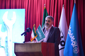 آیین بزرگداشت روز کار و کارگر و تجلیل از کارگران نمونه گروه سرمایهگذاری توکافولاد